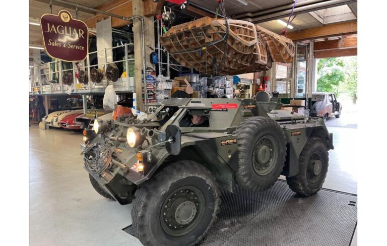 Mit Ferret Radpanzer nach St. Moritz, 1