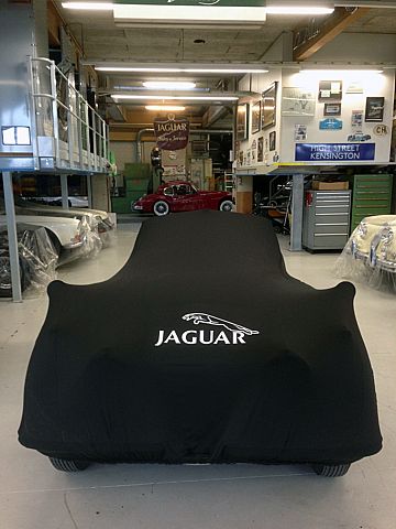 Staubschutzhülle mit Jaguar Logo