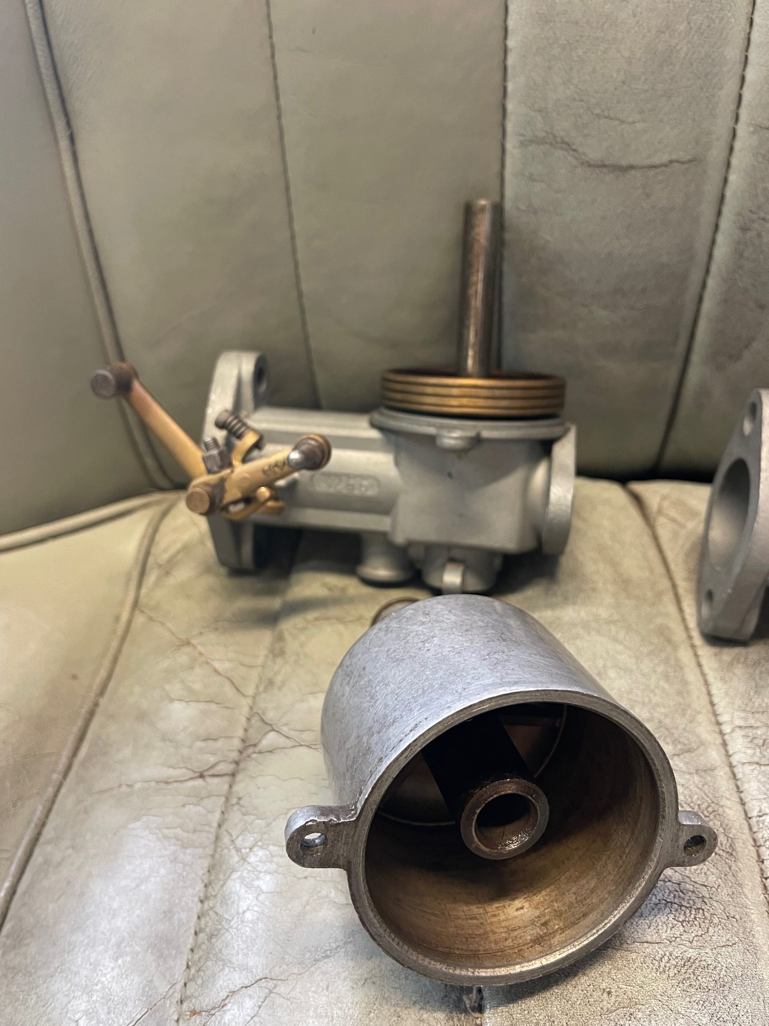 Vergaser 3.5lt, C1813, 3266 – Bild 4