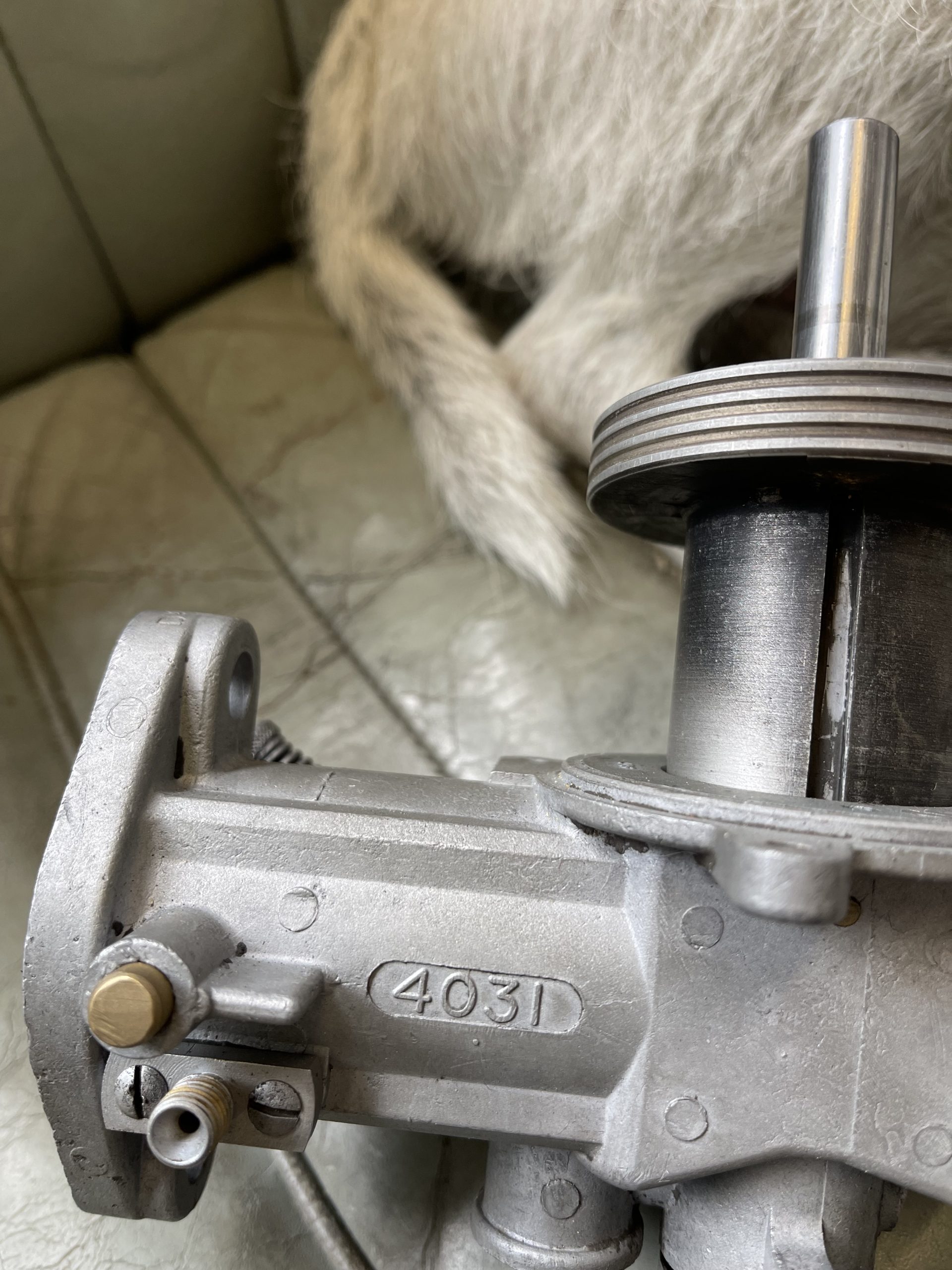 Vergasergehäusr S/S C813 (4031) – Bild 3