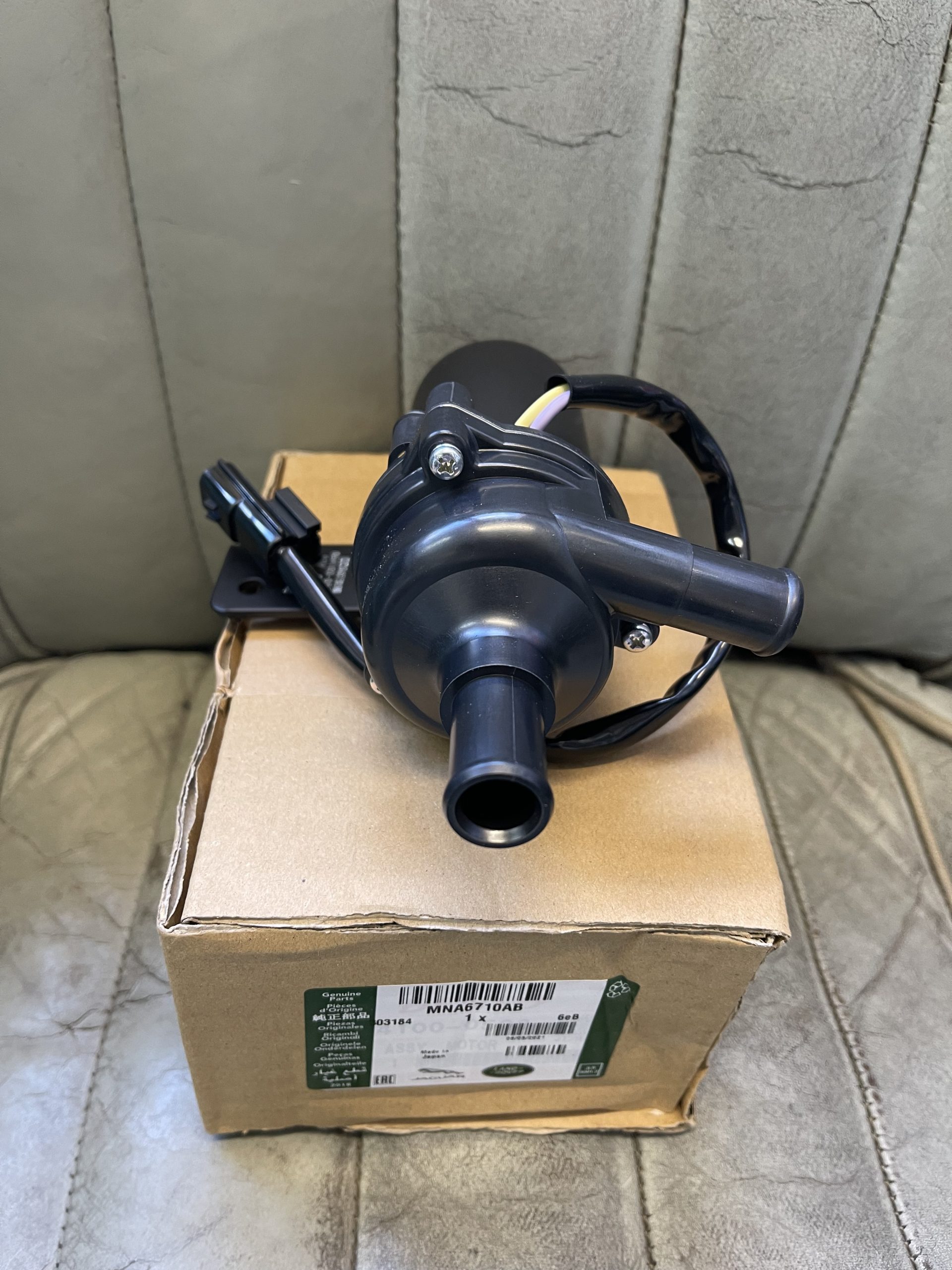 Wasserpumpe AC (MNA6710AB)