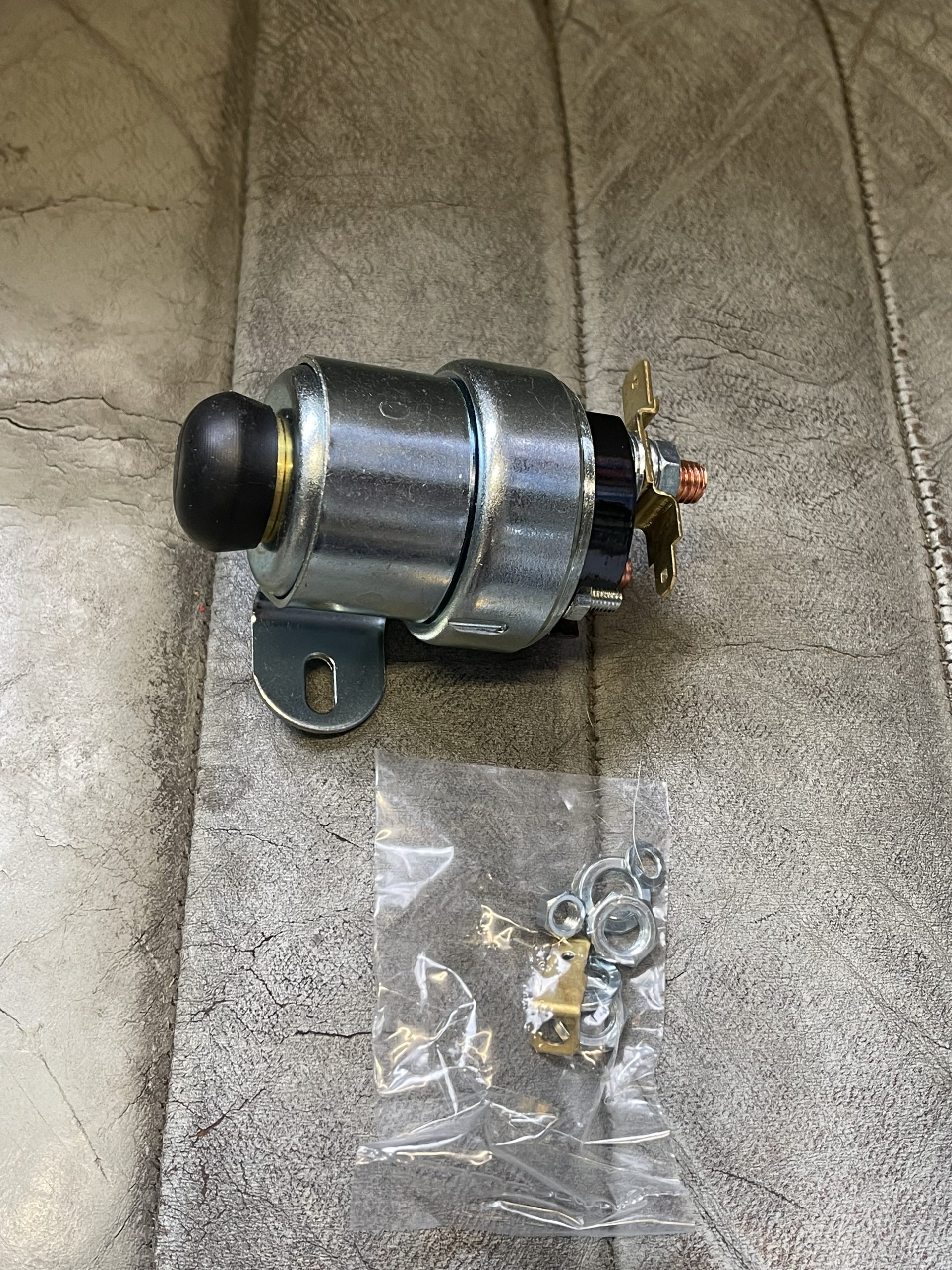 Anlassersolenoid vor XJ (C19468)