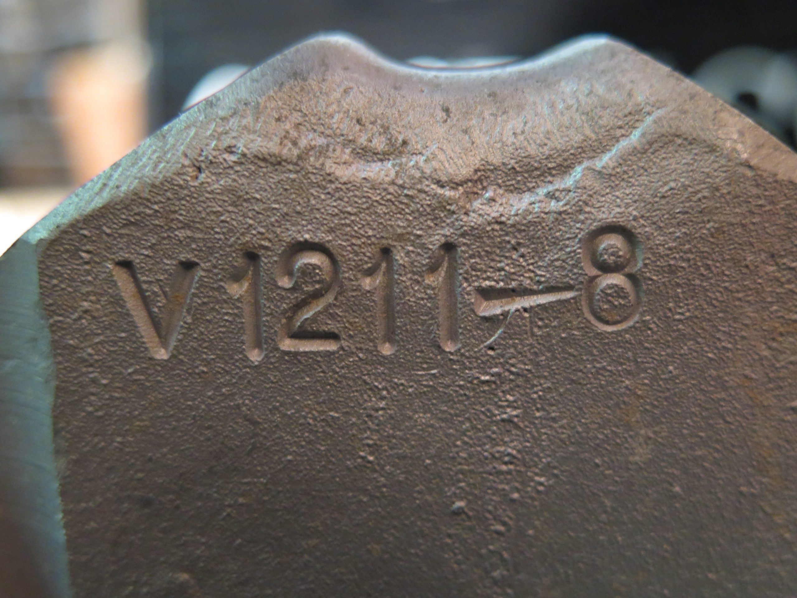 Zylinderkopf (V1211-8)