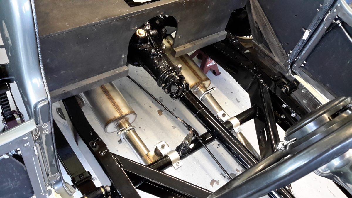 Hinterachse an SS100, verschwunden in der Carrosserie