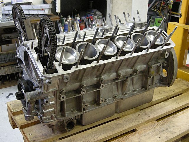 Bald ist dies mehr als ein splintfertiger V12 Motorblock