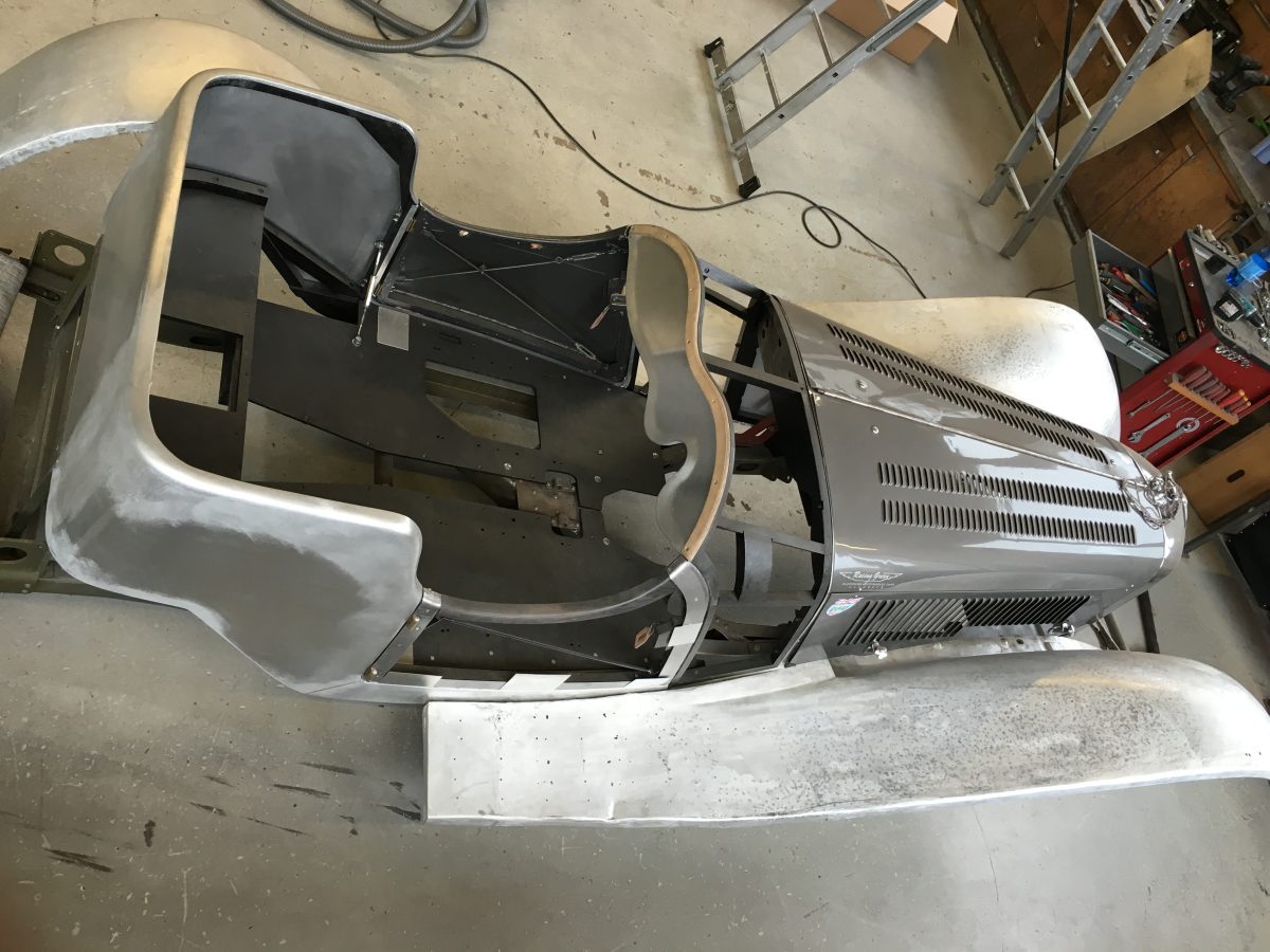 Noch ist das Eschenholztorpedo nicht mit Aluminium beplankt